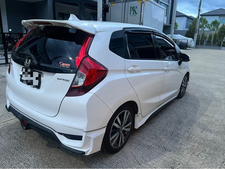 Honda Jazz 2018 1.5 SV i-VTEC Sedan เบนซิน ไม่ติดแก๊ส เกียร์อัตโนมัติ ขาว รูปที่ 3