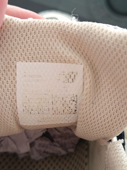 ขายถูก New Balance 1906R สีนิยม size 40.5-255mm ของแท้ ใส่นุ่ม สภาพสวย รูปที่ 10