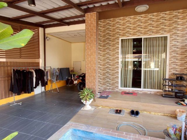 2015 มีบางส่วน ขายทาวน์เฮ้าส์ หมูบ้านไอลีฟทาวน์ กม.18 เจ้าของขายเองค่ะราคา2,300,000 รูปที่ 4