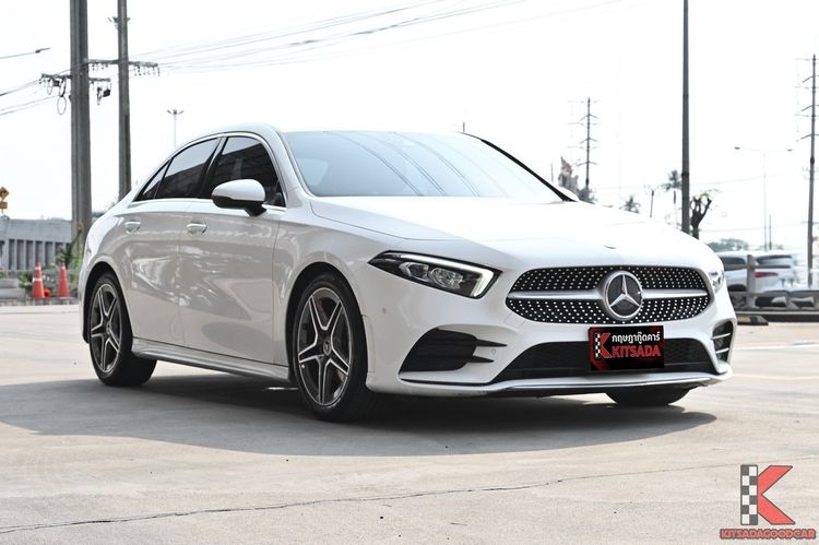 รถ Mercedes-Benz A-Class A200 สี ขาว