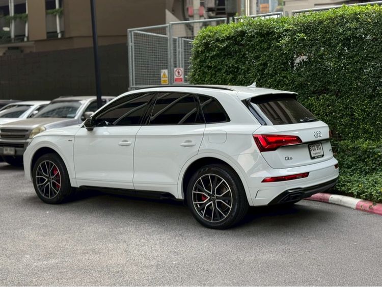 Audi Audi Q5  2025 2.0 TFSI Quattro 4WD Utility-car ปลั๊กอินไฮบริด (PHEV) ไม่ติดแก๊ส เกียร์อัตโนมัติ ขาว รูปที่ 3