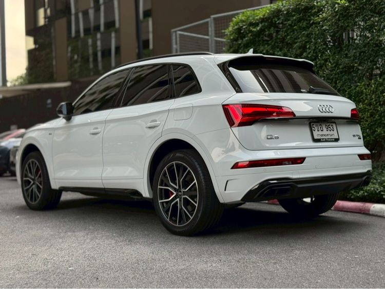 Audi Audi Q5  2025 2.0 TFSI Quattro 4WD Utility-car ปลั๊กอินไฮบริด (PHEV) ไม่ติดแก๊ส เกียร์อัตโนมัติ ขาว รูปที่ 4