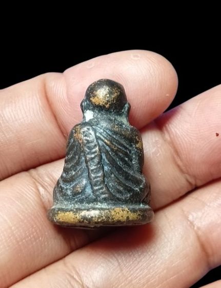 หลวงพ่อเงิน ใต้ฐานตอกโค๊ต รูปที่ 5