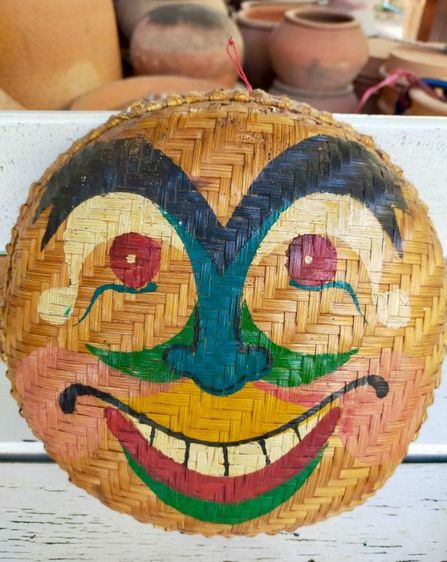 หน้ากากสานมือจากบาหลี