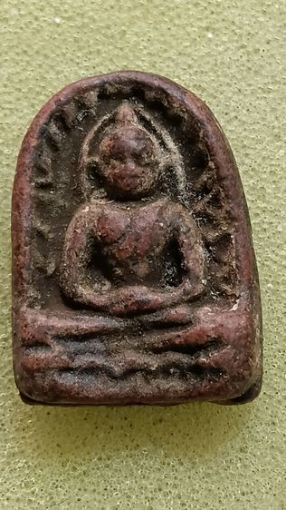 พระซุ้มกอเนื้อดินพิมพ์กลาง เก่าตามภาพ