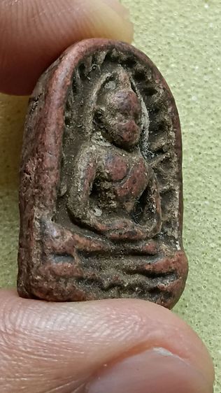 พระซุ้มกอเนื้อดินพิมพ์กลาง เก่าตามภาพ รูปที่ 4