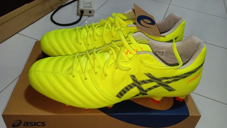 รองเท้าฟุตบอล Asics เบอร์ 9.5 US.43 รูปที่ 2