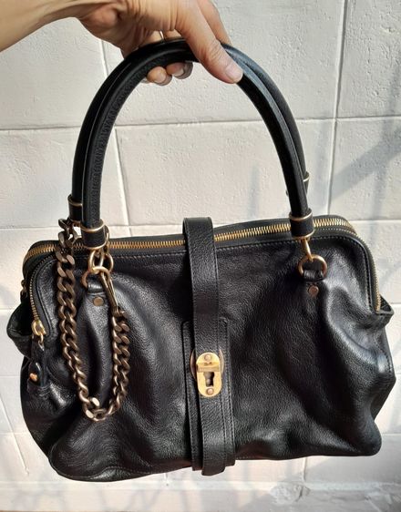 ถูกไฟลุก Burberry Bartow Leather Bag เป๋าหนังสภาพกริบสีดำ อะไหล่ทองรมดำ ถูกม๊ากก