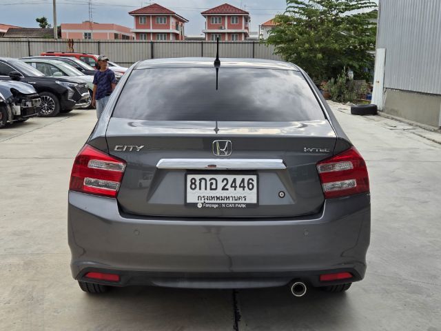 Honda City 2013 1.5 V i-VTEC Sedan เบนซิน ไม่ติดแก๊ส เกียร์อัตโนมัติ เทา รูปที่ 3
