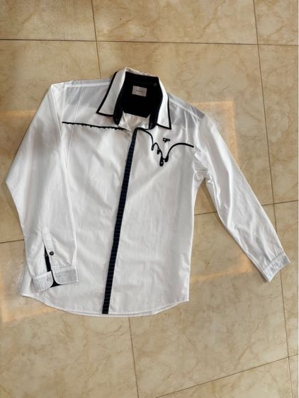 เสื้อแบรน