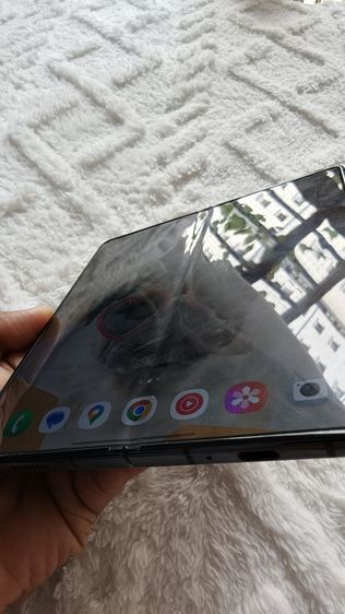 Samsung Galaxy Fold 5 512gb with Galaxy watch classic 6 รูปที่ 5