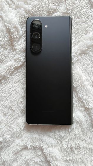 Samsung Galaxy Fold 5 512gb with Galaxy watch classic 6 รูปที่ 3