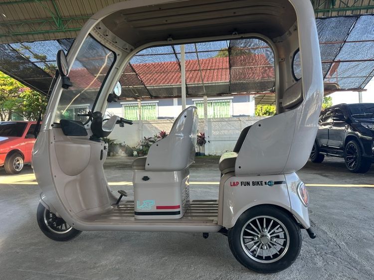 รถสามล้อไฟฟ้า