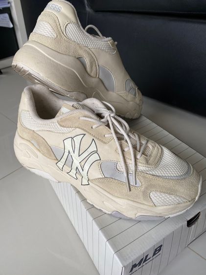 รองเท้าผ้าใบ MLB รูปที่ 7