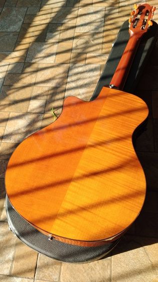 กีตาร์คลาสสิค Hi-End Yamaha NTX900fm  รูปที่ 4