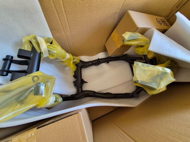 อื่นๆ โครงรถ NX500 โครงตัวถัง NX500 สั่งจากมีศูนย์เอกสาร สั่งมาเกินไม่ได้ใช้ ขายให้ถูกกว่าสั่งเอง