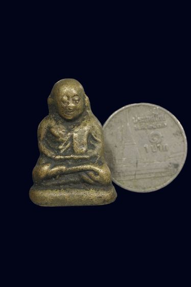 หลวงพ่อเงินพิมพ์ขี้ตา ๒ รูปที่ 2