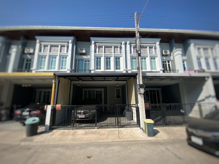 อื่นๆ ตกแต่งครบ 2024 ขายด่วน บ้านทาวน์โฮม 2 ชั้น โกลเดน นีโอ บึงแก่นนครขอนแก่น ใกล้ริมบึงแก่นนคร โรงเรียนแก่นนครวิทยาลัย บรรยากาศดี