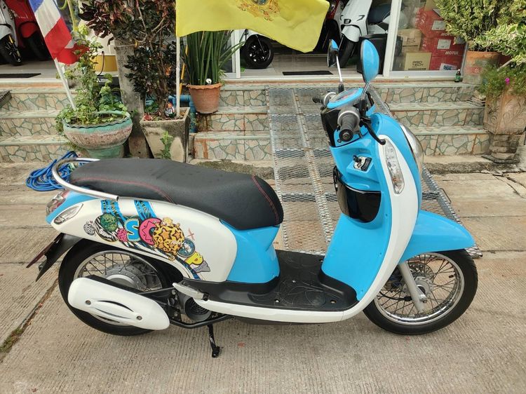 🛵ยังไงก็ขาย SCOOPY-i ปี 58 เครื่องดี สีสวย สตาร์ทมือ เล่มชุดโอนครบ+เปลี่ยนถ่ายน้ำมันเครื่องฟรี ส่งฟรี30 ก.ม รูปที่ 3