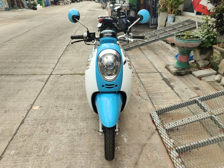 🛵ยังไงก็ขาย SCOOPY-i ปี 58 เครื่องดี สีสวย สตาร์ทมือ เล่มชุดโอนครบ+เปลี่ยนถ่ายน้ำมันเครื่องฟรี ส่งฟรี30 ก.ม รูปที่ 4