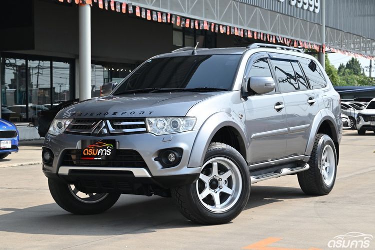 รถ Mitsubishi Pajero Sport 2.5 GT สี เทา