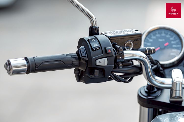 Honda Cb1300 Super Four ปี2023 มือเดียว วิ่ง350Km. สภาพป้ายแดง รูปที่ 12