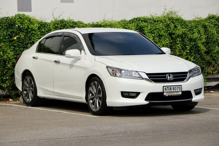Honda Accord 2015 2.4 EL i-VTEC Sedan เบนซิน ไม่ติดแก๊ส เกียร์อัตโนมัติ ขาว รูปที่ 3
