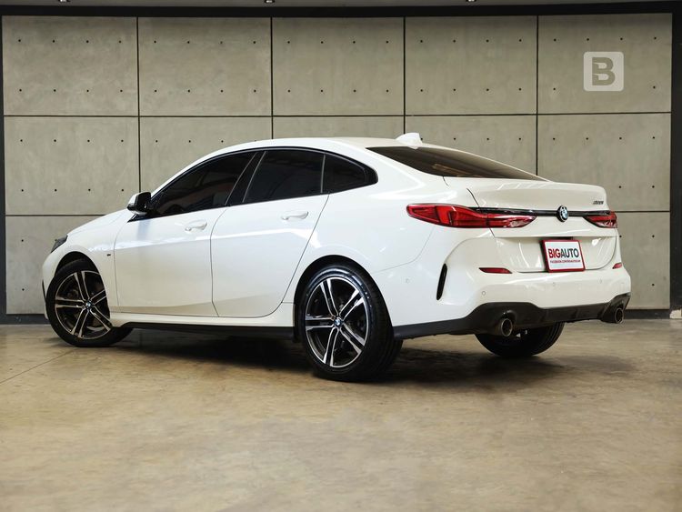 BMW Series 2 2024 220i Sedan เบนซิน ไม่ติดแก๊ส เกียร์อัตโนมัติ ขาว รูปที่ 4