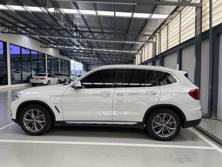 BMW X3 2021 2.0 xDrive30e xLine Utility-car ปลั๊กอินไฮบริด (PHEV) ไม่ติดแก๊ส เกียร์อัตโนมัติ ขาว รูปที่ 4