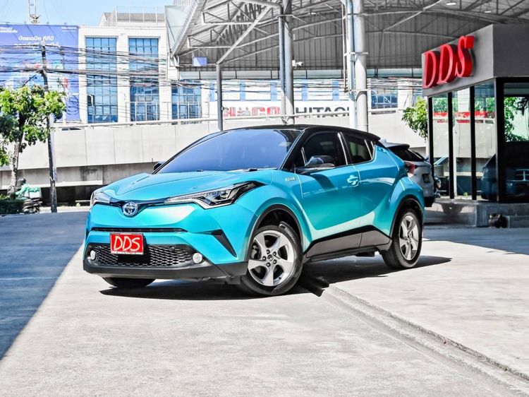 รถ Toyota C-HR 1.8 HV Hi สี เขียว