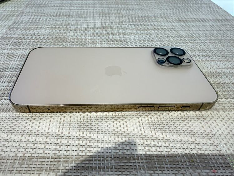 iPhone 12 pro 128 หน้าจอมีตำหนิไม่มีผลต่อการใช้งานตามรูป รูปที่ 4