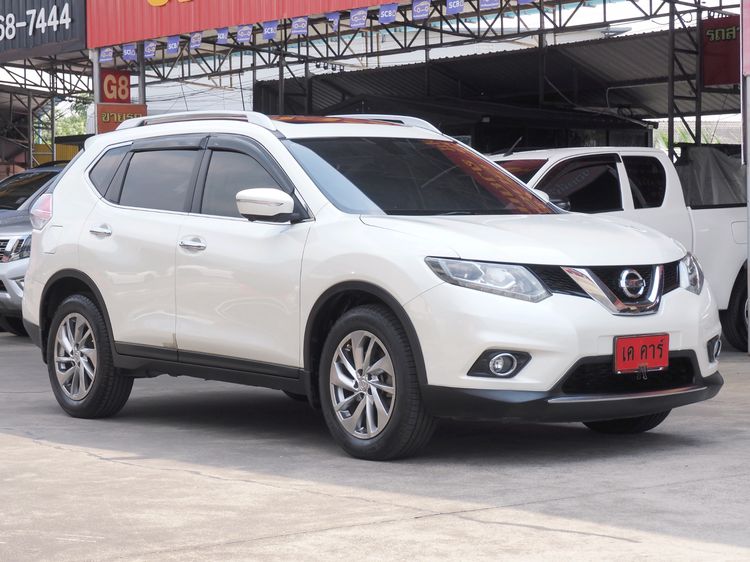 Nissan X-Trail 2016 2.5 V 4WD Utility-car เบนซิน ไม่ติดแก๊ส เกียร์อัตโนมัติ ขาว รูปที่ 3
