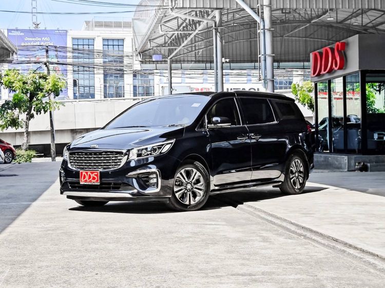รถ Kia Grand Carnival 2.2 SXL สี ดำ
