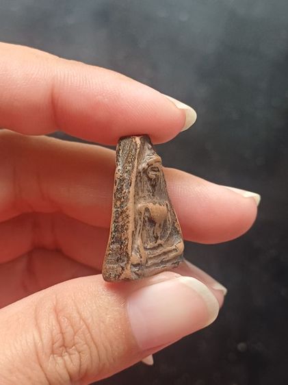 ผงสุพรรณหน้ากลาง รูปที่ 3