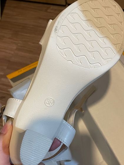 รองเท้าส้นสูง รูปที่ 2