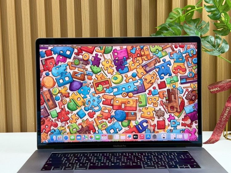 MacBook Pro 15-inch,2018 Four Thunderbolt 3 ports Intel Core i7 Ram16GB SSD256GB SpaceGray รูปที่ 4