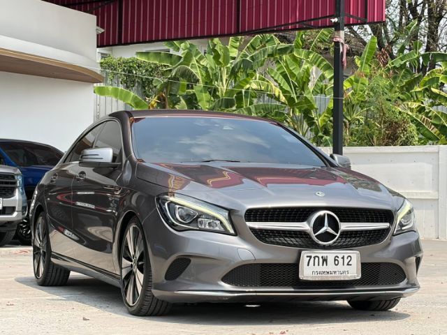 Mercedes-Benz CLA-Class 2018 CLA200 เบนซิน เกียร์อัตโนมัติ เทา รูปที่ 3