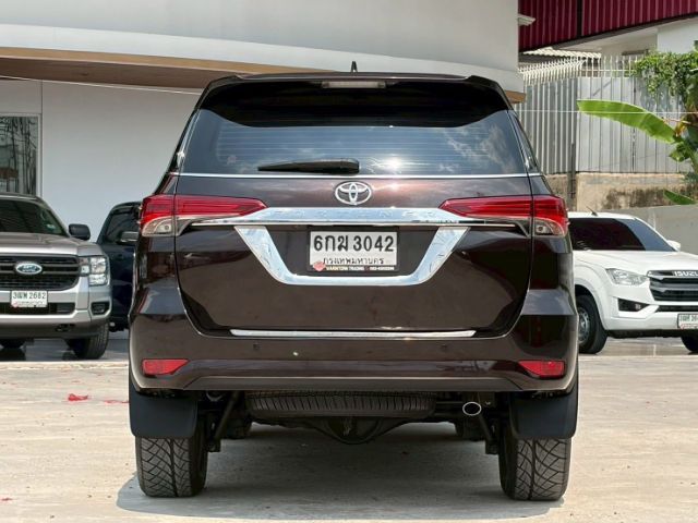 Toyota Fortuner 2017 2.4 V ดีเซล เกียร์อัตโนมัติ น้ำตาล รูปที่ 4