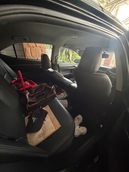 Toyota Altis 2014 1.8 Esport Sedan เบนซิน ไม่ติดแก๊ส เกียร์อัตโนมัติ ดำ รูปที่ 4