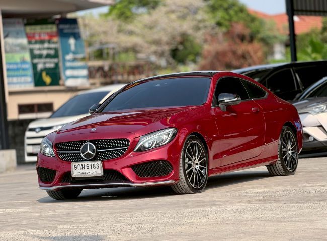 รถ Mercedes-Benz C-Class C250 สี แดง