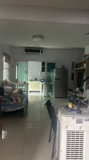 Pruksa มีบางส่วน 2011 บ้านทาวน์เฮาส์สองชั้น รูปที่ 2