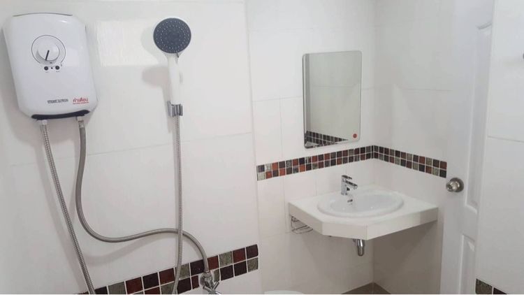 ตกแต่งครบ ไม่ใช่ อพาร์ตเมนต์ 13 ห้อง ใกล้ตลาดวรกิจบึง ห่างจาก รูปที่ 4