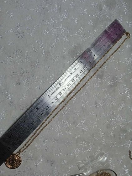 สร้อยคอสีทอง รูปที่ 3