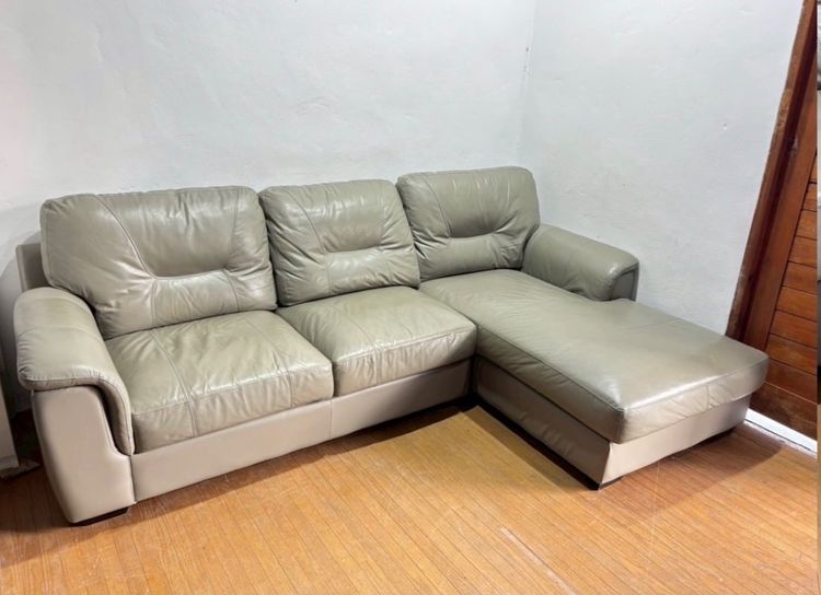 🔥sb furniture  สภาพโดยรวมยังดีมากค่ะแนะนำเลยค่า น่าใช้สีสวยด้วยขนาดกำลังดี ลืมวัดขนาดอีกแล้วค่ะ
