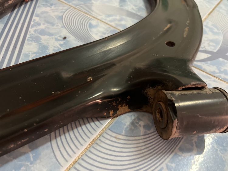 ปีกนกล่าง L R รถนิสสัน TIDA ปี 06-12 แท้ห้าง มือสอง  รูปที่ 4