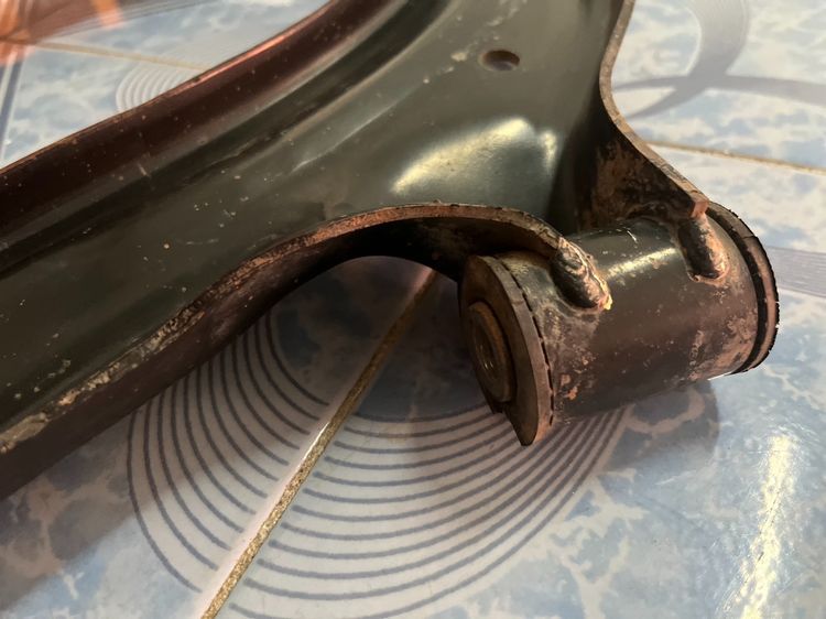 ปีกนกล่าง L R รถนิสสัน TIDA ปี 06-12 แท้ห้าง มือสอง  รูปที่ 9