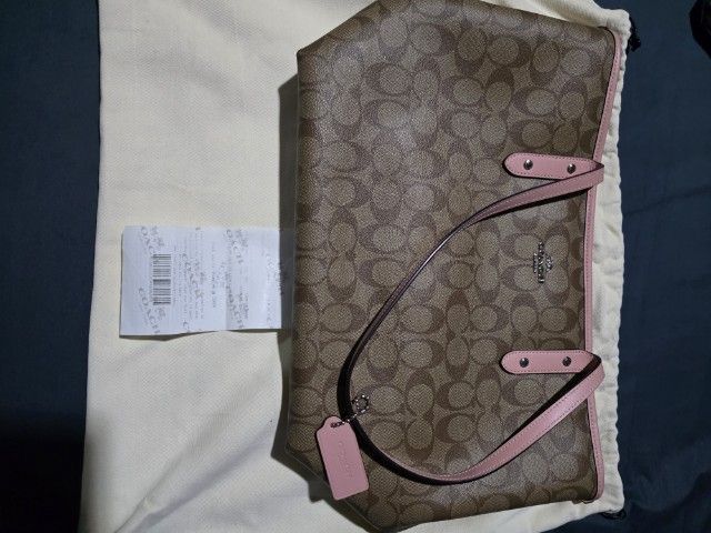 กระเป๋า coach 