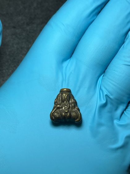 พระปิดตามหานิยม รูปที่ 4