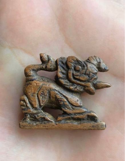 คชสีห์ไม้แกะอาจารย์เฮงวัดเขาดิน รูปที่ 2