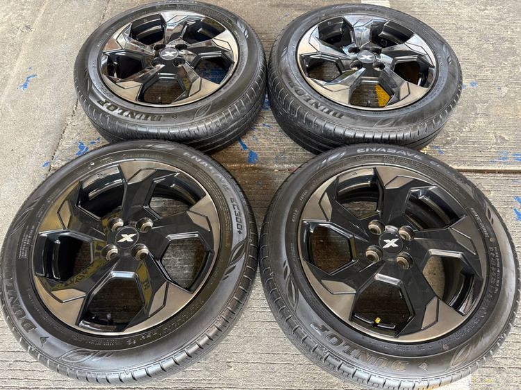 Toyota Yaris X-URBAN ขอบ 16 นิ้ว Top 🛞 รูปที่ 2